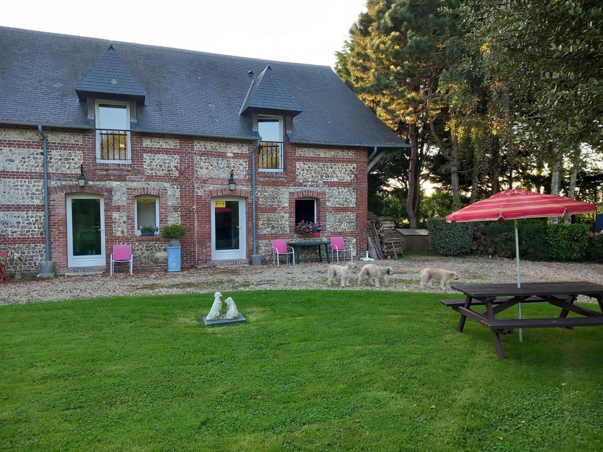 Maison De Vacances Clos Des Hogues Entre Etretat Et Fecamp Saint-Léonard Exterior photo